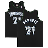 Maillot authentique dédicacé par Kevin Garnett des Minnesota Timberwolves de Mitchell & Ness 1997-98 avec inscription « NBA Top 75 »
