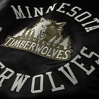 Veste Mitchell & Ness olive/noire Minnesota Timberwolves Clutch Satin Raglan Full-Snap pour homme