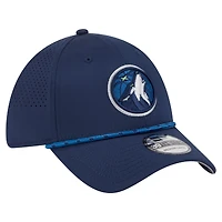 Casquette New Era bleu marine Minnesota Timberwolves Featherweight Poly Rope Flex 39Thirty pour homme