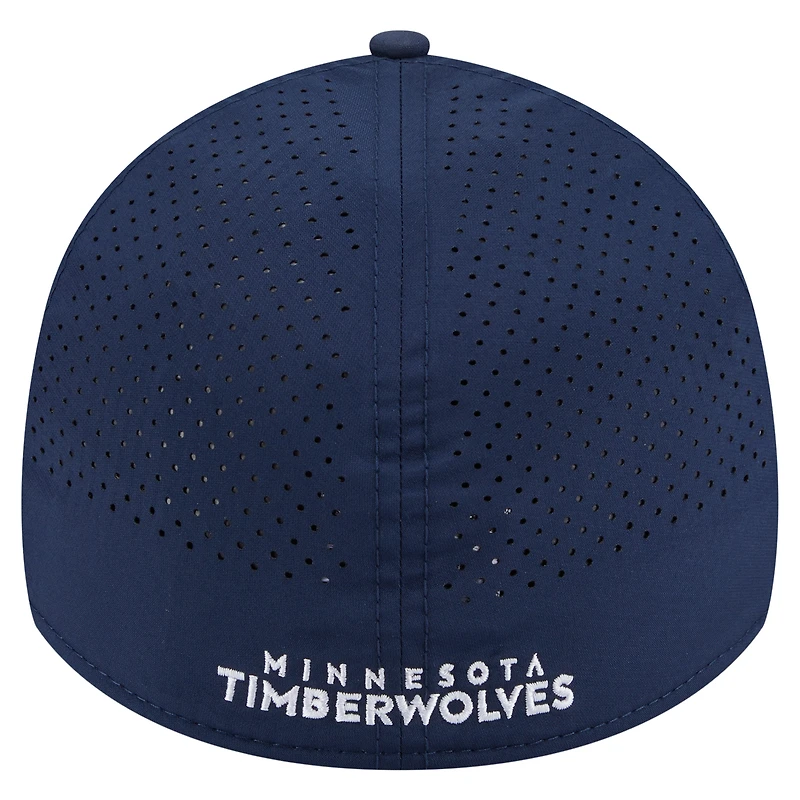 Casquette New Era bleu marine Minnesota Timberwolves Featherweight Poly Rope Flex 39Thirty pour homme