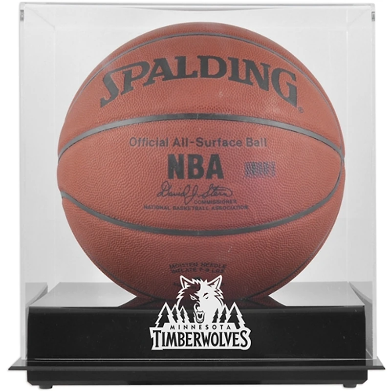 Vitrine de présentation du logo de l'équipe de basket-ball des Minnesota Timberwolves (2008-2017) avec fond miroir