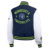 Veste courte zippée entièrement Minnesota Timberwolves bleu marine/blanc pour femme WEAR by Erin Andrews
