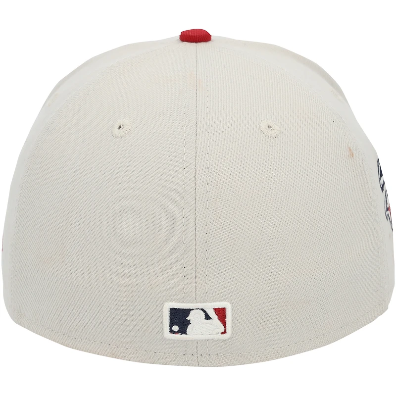 Casquette New Era beige portée par Brooks Lee lors d'un match des Minnesota Twins de la saison 2024 de la MLB