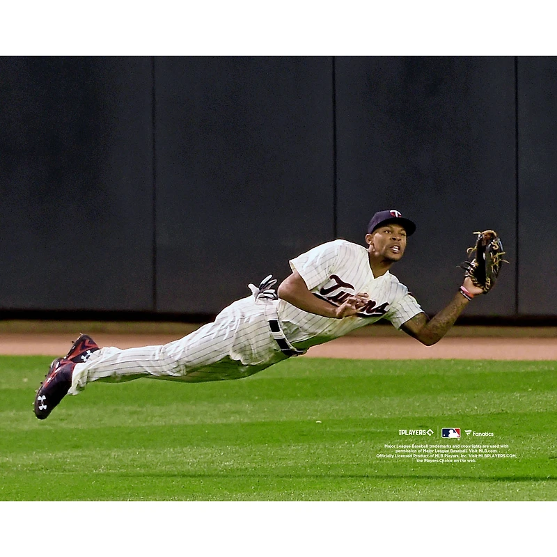 Byron Buxton, joueur non signé des Twins du Minnesota, fait une prise au champ central