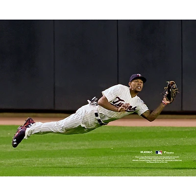 Byron Buxton, joueur non signé des Twins du Minnesota, fait une prise au champ central
