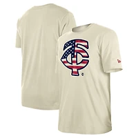 T-shirt crème New Era pour hommes Minnesota Twins Americana Flag Fill