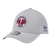 Casquette New Era grise pour homme, motif Minnesota Twins, patch 39THIRTY, style A-Frame, couronne perforée et flexible
