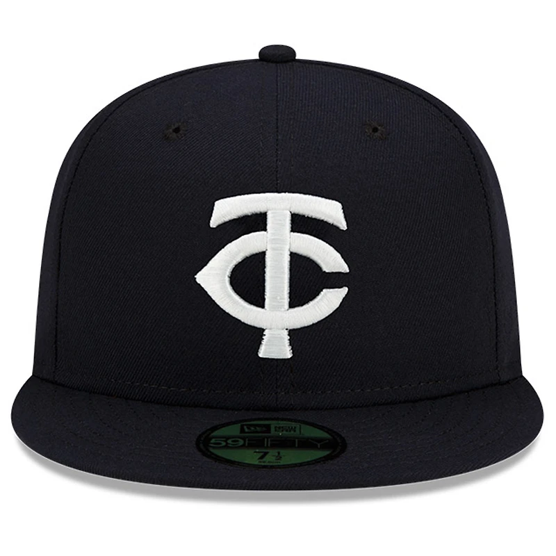 Casquette ajustée New Era pour homme Minnesota Twins 2023 Authentic Collection Alternate 59FIFTY bleu marine