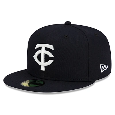 Casquette ajustée New Era pour homme Minnesota Twins 2023 Authentic Collection Alternate 59FIFTY bleu marine