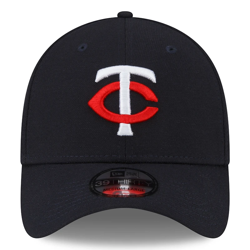 Casquette Flex New Era Minnesota Twins 2023 Team Classic Home 39THIRTY pour homme, bleu marine