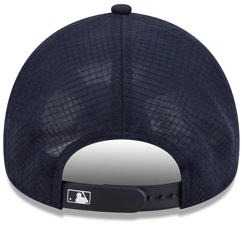 Men's New Era Navy Minnesota Twins 2026 Batting Practice Alternate Apex 9FORTY Adjustable Hat
