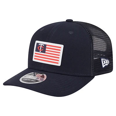 Casquette extensible à bouton-pression New Era bleu marine avec drapeau des Twins du Minnesota 9SEVENTY pour homme