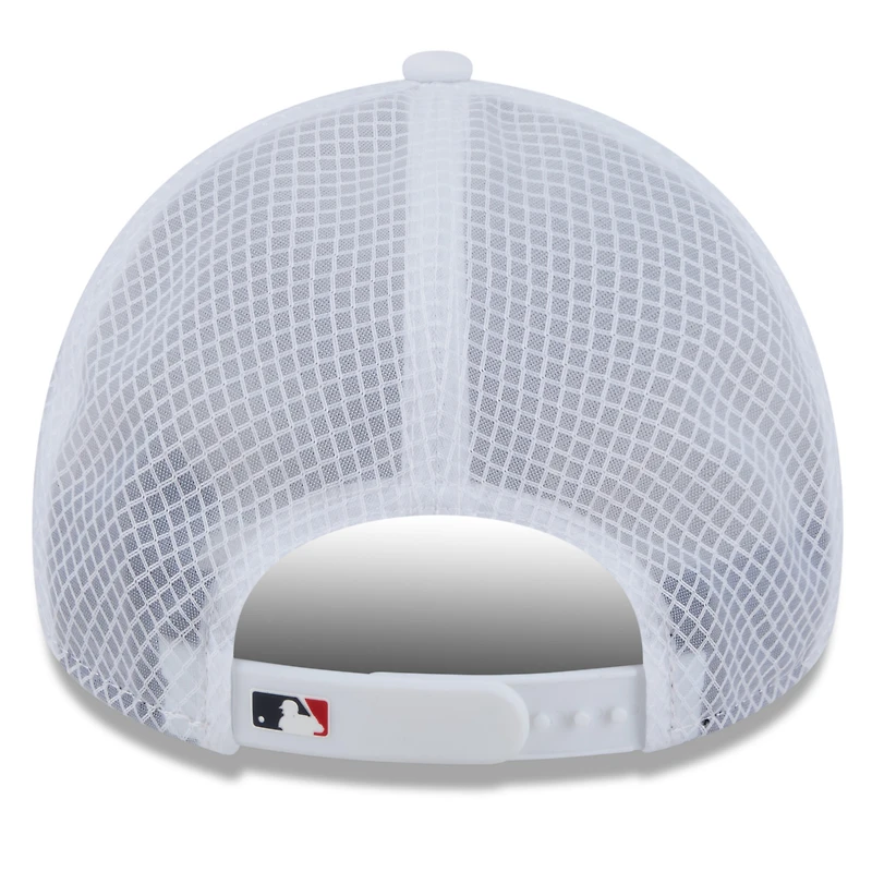 Men's New Era Minnesota Twins 2026 Batting Practice Apex 9FORTY Adjustable Trucker Hat