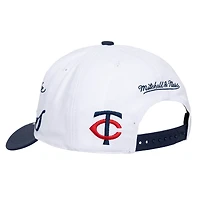 Casquette unisexe Mitchell & Ness blanche/marine Minnesota Twins XL Script Pro Crown ajustable