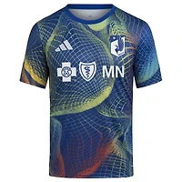 Haut d'avant-match adidas bleu Minnesota United FC 2025 We Play AEROREADY pour jeune