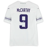 Maillot Nike blanc dédicacé par J.J. McCarthy des Vikings du Minnesota