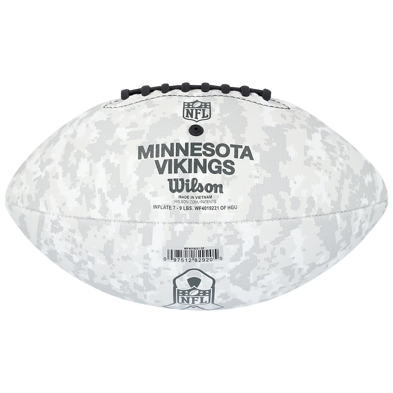Ballon de football Wilson autographié par Jordan Addison, Minnesota Vikings, 2024