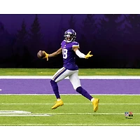 Photographie non signée de Justin Jefferson des Vikings du Minnesota en train courir pour un touchdown