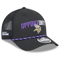 Casquette ajustable New Era noire Minnesota Vikings 2025 Inspire Change 9FORTY M-Crown pour homme