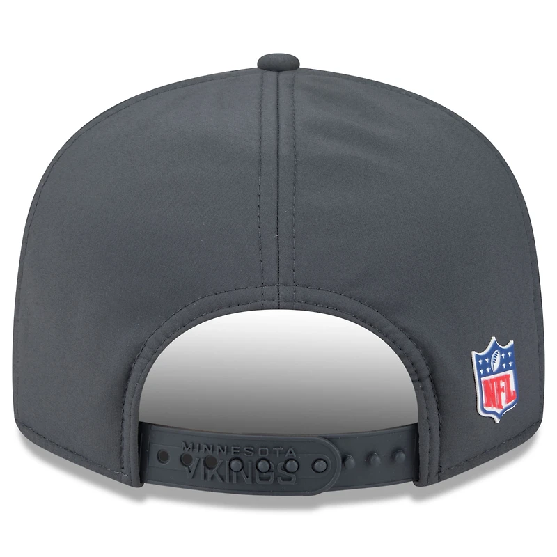 Men's New Era Charcoal Minnesota Vikings 2025 Sideline Cold Weather Split Panel 9FIFTY Snapback Hat