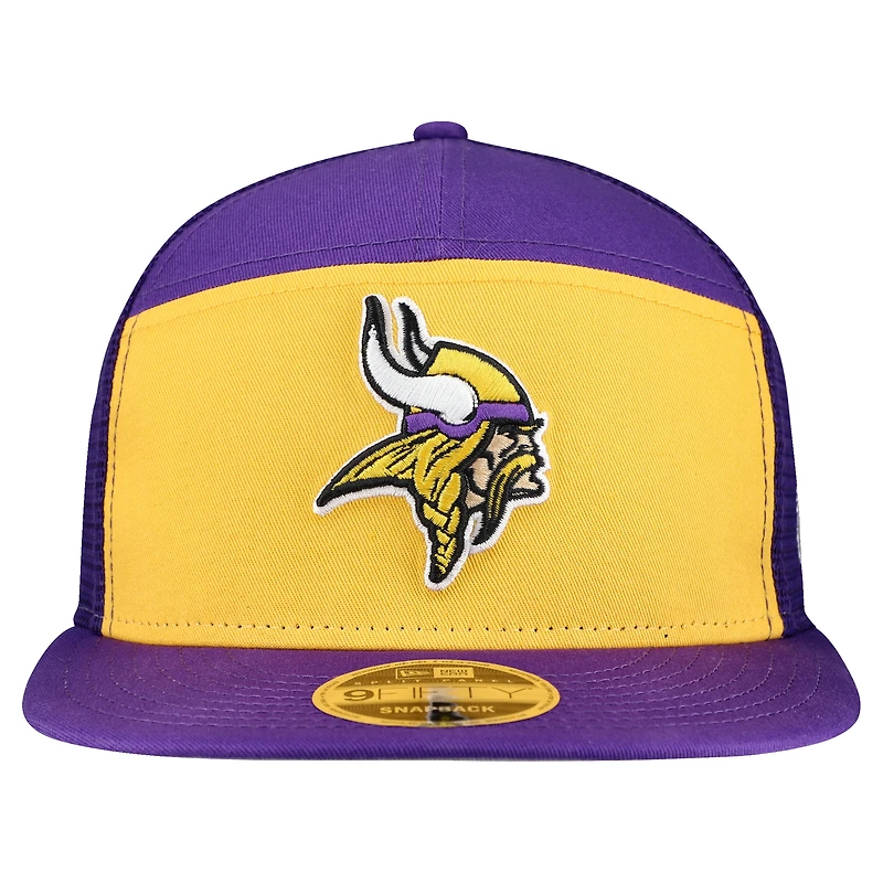 Casquette snapback 9FIFTY extérieure à panneaux fendus New Era pour homme, couleur or/violet, des Vikings du Minnesota