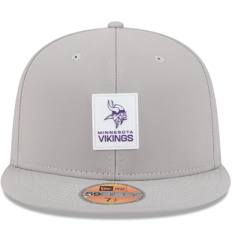 Casquette ajustée New Era grise Minnesota Vikings 2025 Sideline Quill Tech 59FIFTY pour homme