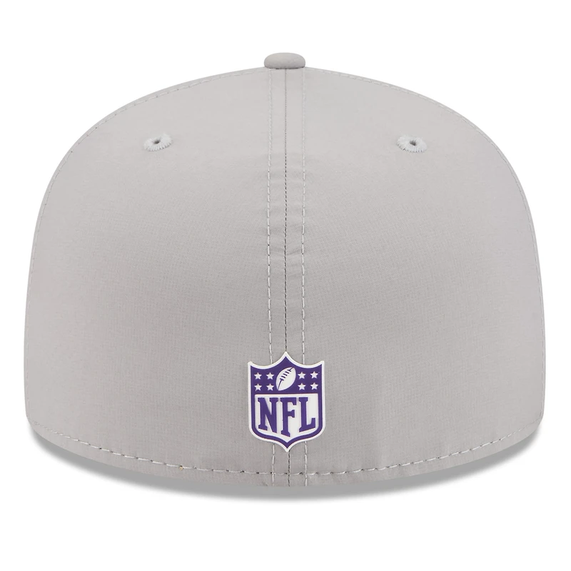 Casquette ajustée New Era grise Minnesota Vikings 2025 Sideline Quill Tech 59FIFTY pour homme