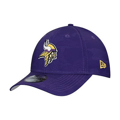 Men's New Era  Purple Minnesota Vikings Tonal Camo 39THIRTY Stretch Fit Hat