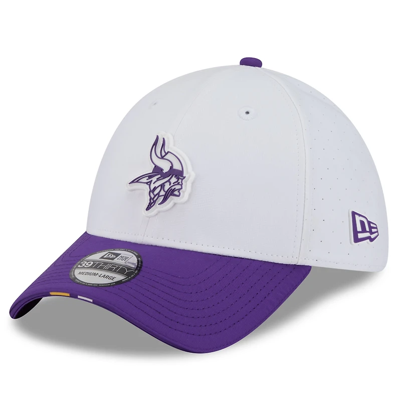 Men's New Era  White/Purple Minnesota Vikings 2025 NFL Training Camp 39THIRTY Flex Hat