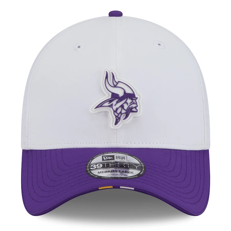 Men's New Era  White/Purple Minnesota Vikings 2025 NFL Training Camp 39THIRTY Flex Hat