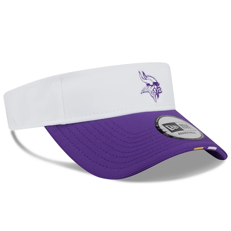 Visière ajustable New Era blanche/violette pour homme, camp d'entraînement NFL 2025 des Vikings du Minnesota