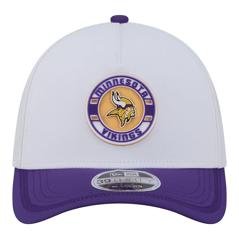 Men's New Era White/Purple Minnesota Vikings Patch 39THIRTY A-Frame M-Crown Perforated Flex Hat