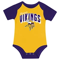 Newborn & Infant Minnesota Vikings Dynamic Duo Bodysuit, Bib Knit Hat Set