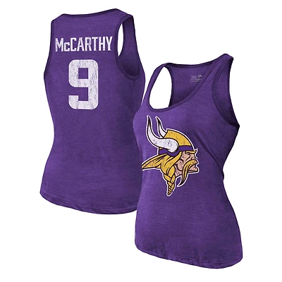 Débardeur à encolure dégagée en mélange de trois couleurs pour femme Majestic Threads J.J. McCarthy avec nom et numéro des Vikings du Minnesota