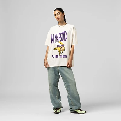 T-shirt boyfriend Mitchell & Ness crème pour femme, logo Minnesota Vikings.