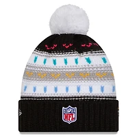 Women's New Era Black Minnesota Vikings 2025 NFL Crucial Catch Cuffed Knit Hat with Pom