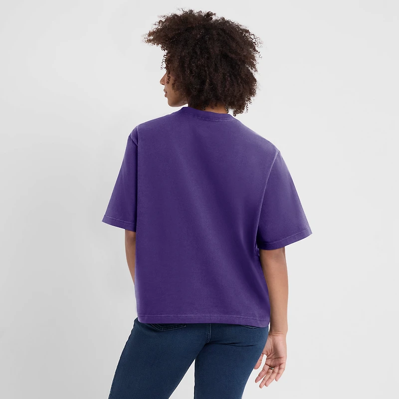T-shirt Nike violet pour femme, coupe décontractée, motif Essential Script des Minnesota Vikings