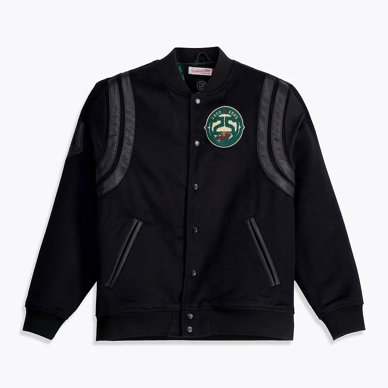 Veste universitaire Mitchell & Ness noire pour homme, modèle Minnesota Wild Walk The Tunnel, à boutons-pression.