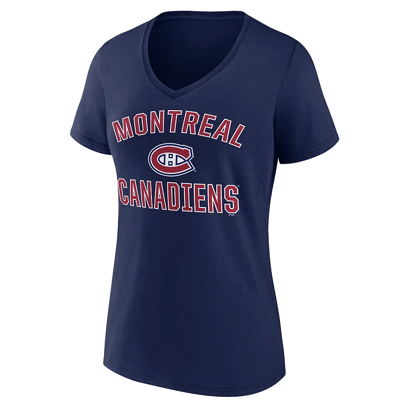 T-shirt à col en V bleu marine avec logo athlétique des Canadiens de Montréal et arc triomphe