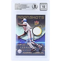 Carte autographiée de Vladimir Guerrero (Expos de Montréal) de la série Fleer Ultra Moonshots Relic 2003, numéro MSVG, authentifiée par Beckett Fanatics Witnessed (n° 10).