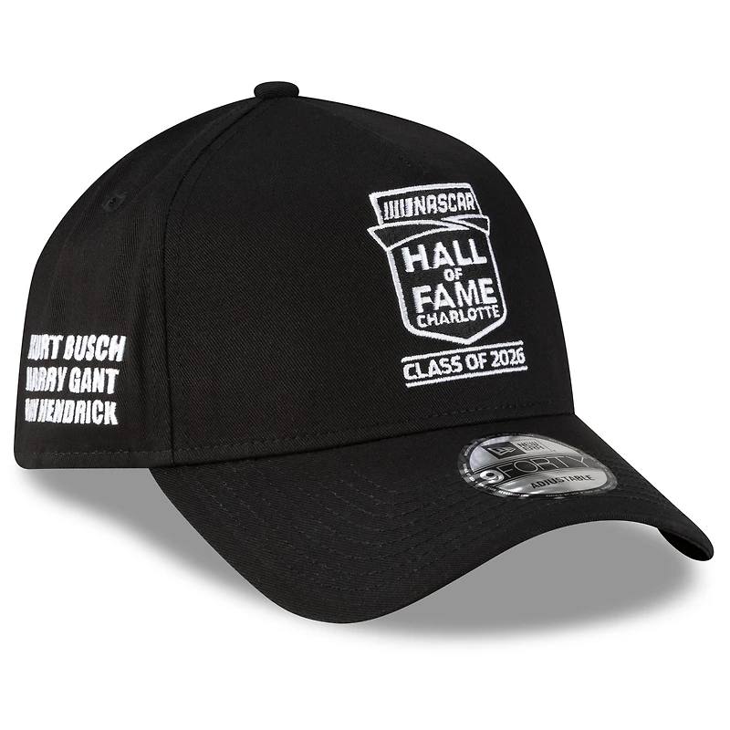 Casquette ajustable New Era noire pour homme, modèle 9FORTY, commémorant le Temple de la renommée NASCAR (promotion 2026).