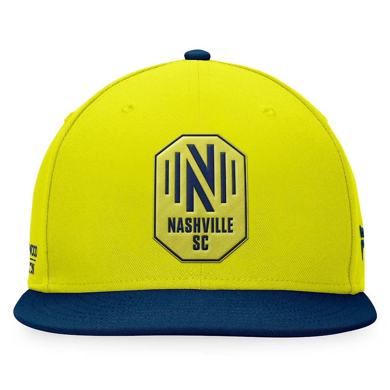 Casquette Snapback Nashville SC Downtown jaune/marine de marque Fanatics pour hommes