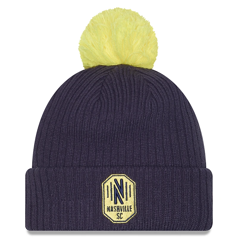 Bonnet en tricot à revers crocheté et pompon pour homme New Era bleu marine Nashville SC 2025