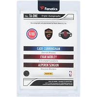 Carte Panini Silhouette Triple Auto Black 2024-25 #TA-ONE #1/3 autographiée par Cade Cunningham, Evan Mobley et Alperen Şengün