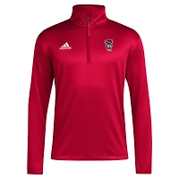 Haut adidas rouge NC State Wolfpack 2024 Coaches Sideline à fermeture éclair quart de tour pour homme