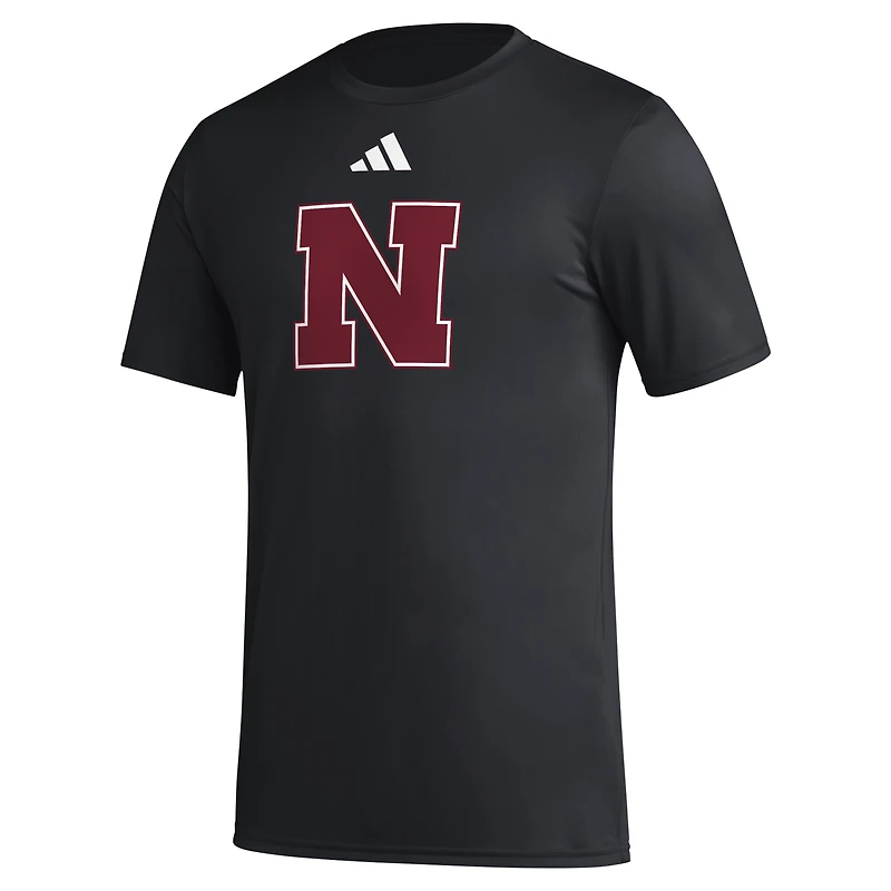 Men's adidas Black Nebraska Huskers Primary Locker Logo Pre-Game AEROREADY T-Shirt