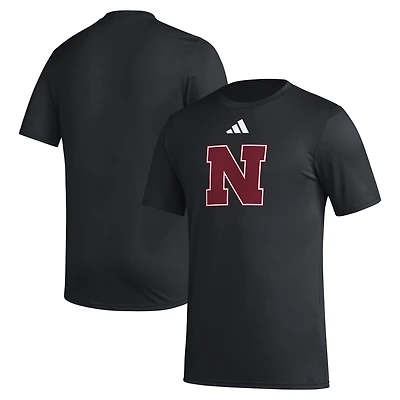 T-shirt d'avant-match AEROREADY avec logo de casier principal des Nebraska Huskers adidas noir pour hommes