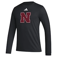 T-shirt d'avant-match à manches longues avec logo adidas Nebraska Huskers Primary Locker pour hommes, noir