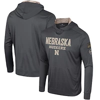T-shirt à capuche manches longues pour hommes Colosseum Charcoal Nebraska Huskers OHT Military Appréciation