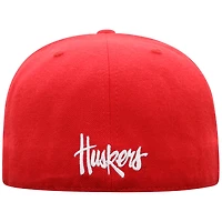 Chapeau ajusté de couleur pour hommes Top of the World Scarlet Nebraska Huskers Team